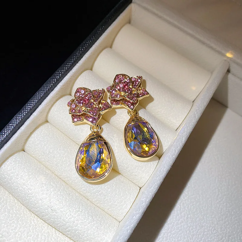 Silver Needle Inlaid Diamond Drop Flower Small Retro Style Temperament Light Luxury High Sense Wholesale Stud Earrings for Woman