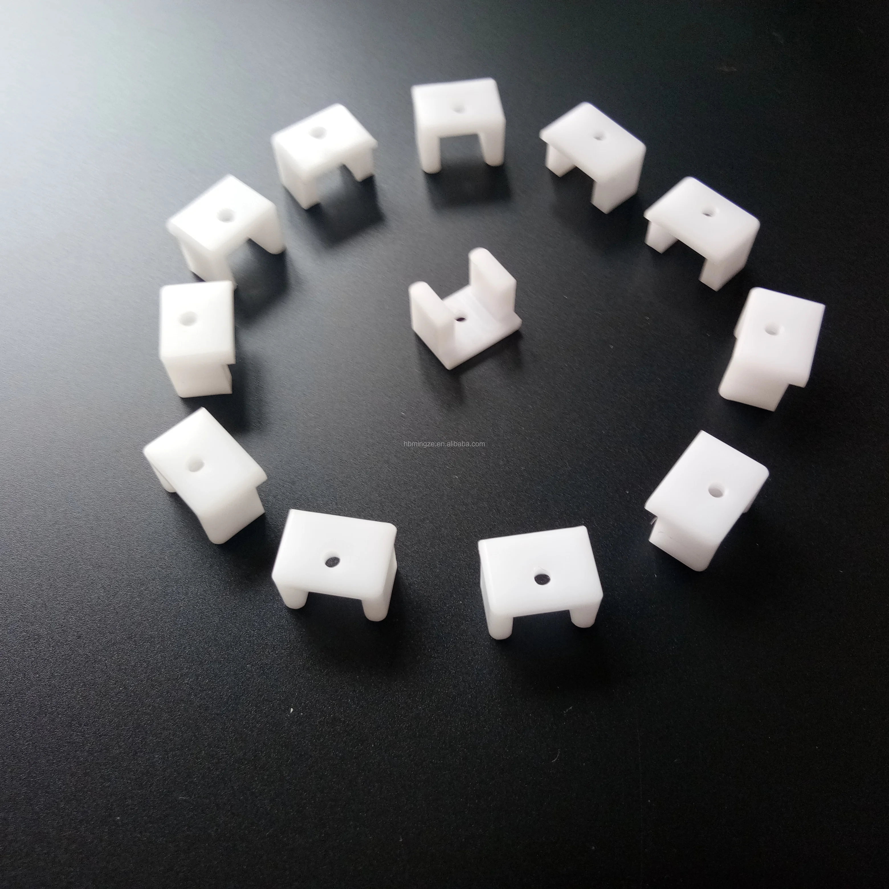 Applicable to Hard Plastic Upe Retaining Block Applied in Fixed Position