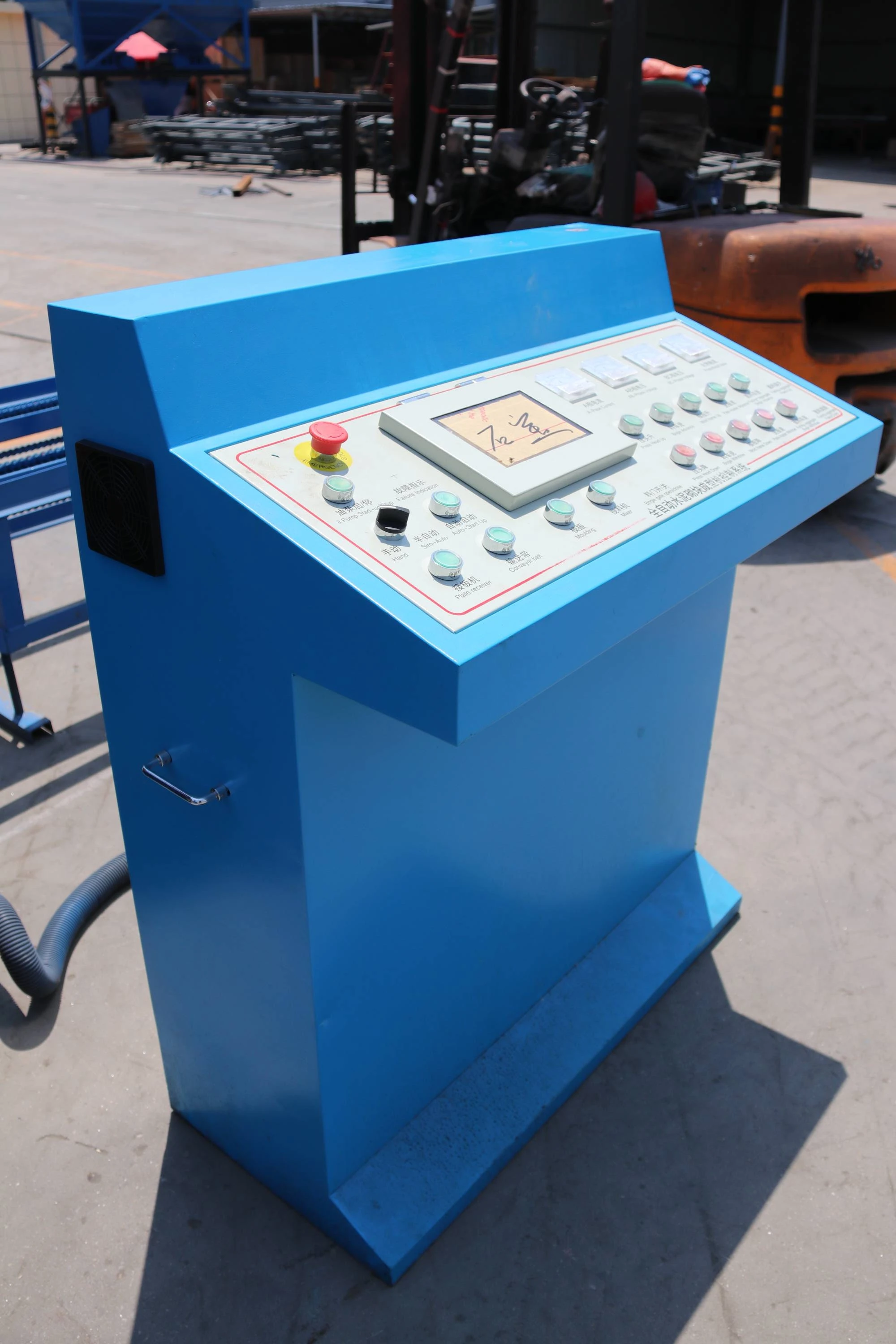 Famous QT4-15 Hydraulic Automatic Block Machine Solid Brick Making Machine with High Quality details