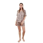 100% Silk Xmas Classic Leopard Print Design Comfortable Women Wear Pajamas Night Wear