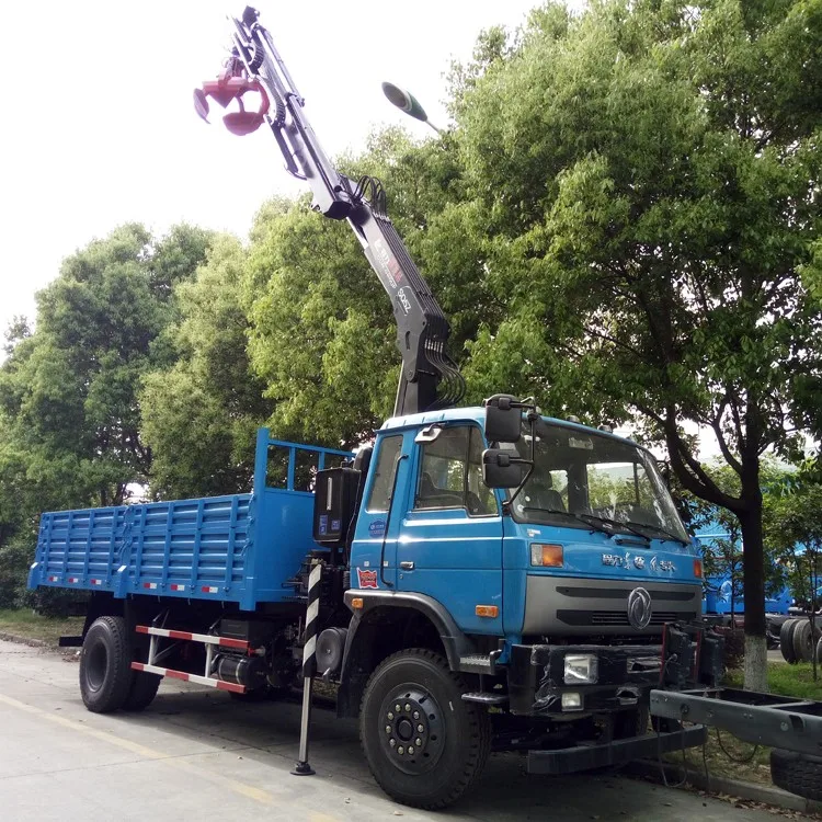 3 DONGFENG 4x2 5T Truck Mounted Crane With Crab