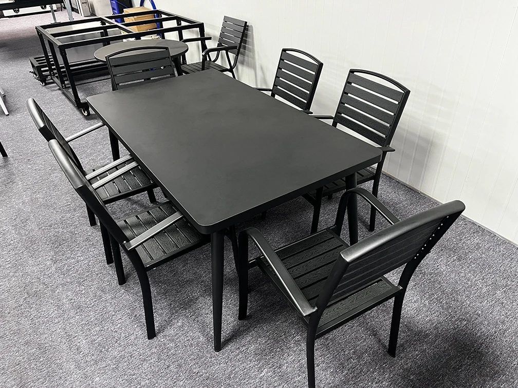 Custom Modern Metal Out Door Table and Chairs Steel Table  Aluminum Chairs Outdoor Furniture Patio Dinning Table Patio Furniture