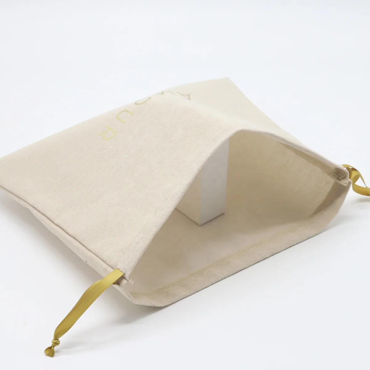 Custom Gold Logo Natural Jute Linen Burlap Gift Drawstring Bag Eco-Friendly Jute Pouch Dust Bread Storage Bag