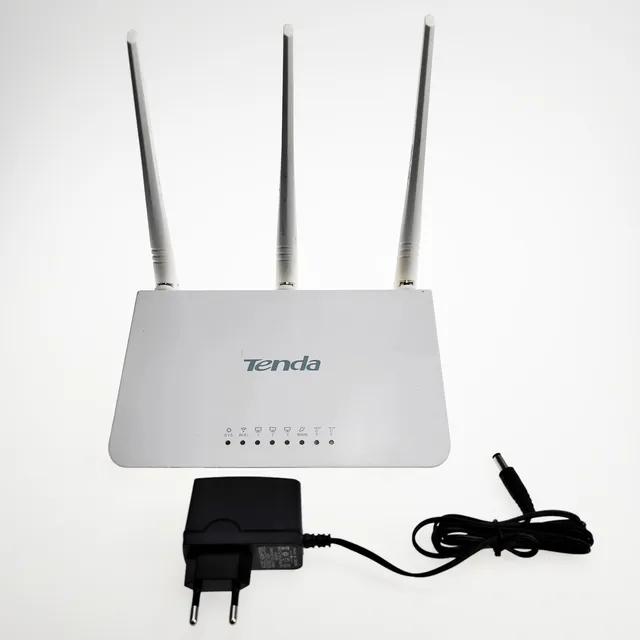 Used Tengda Wireless Router F3 Ver3.0  2.4G 300M WiSP Universal Relay