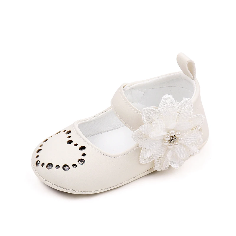 PU Leather Hollow Heart Rhinestones Lace Embroidery Flowers Solid Color Baby Girls Princess Shoes details