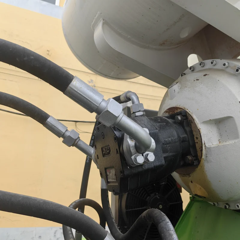 Used Cement /Concrete Mixer Truck with SITRAK Best Condition 12CBM