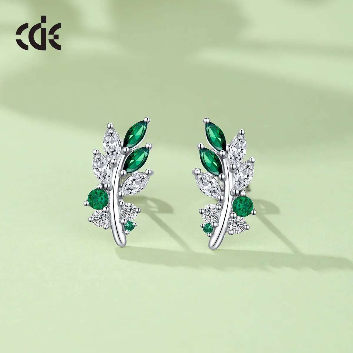 CDE YN1022 Fashion Jewelry 925 Sterling Silver Necklace Leaf Shaped 2023 DIY Cubic Zirconia Necklace Emeralds Necklace For Women