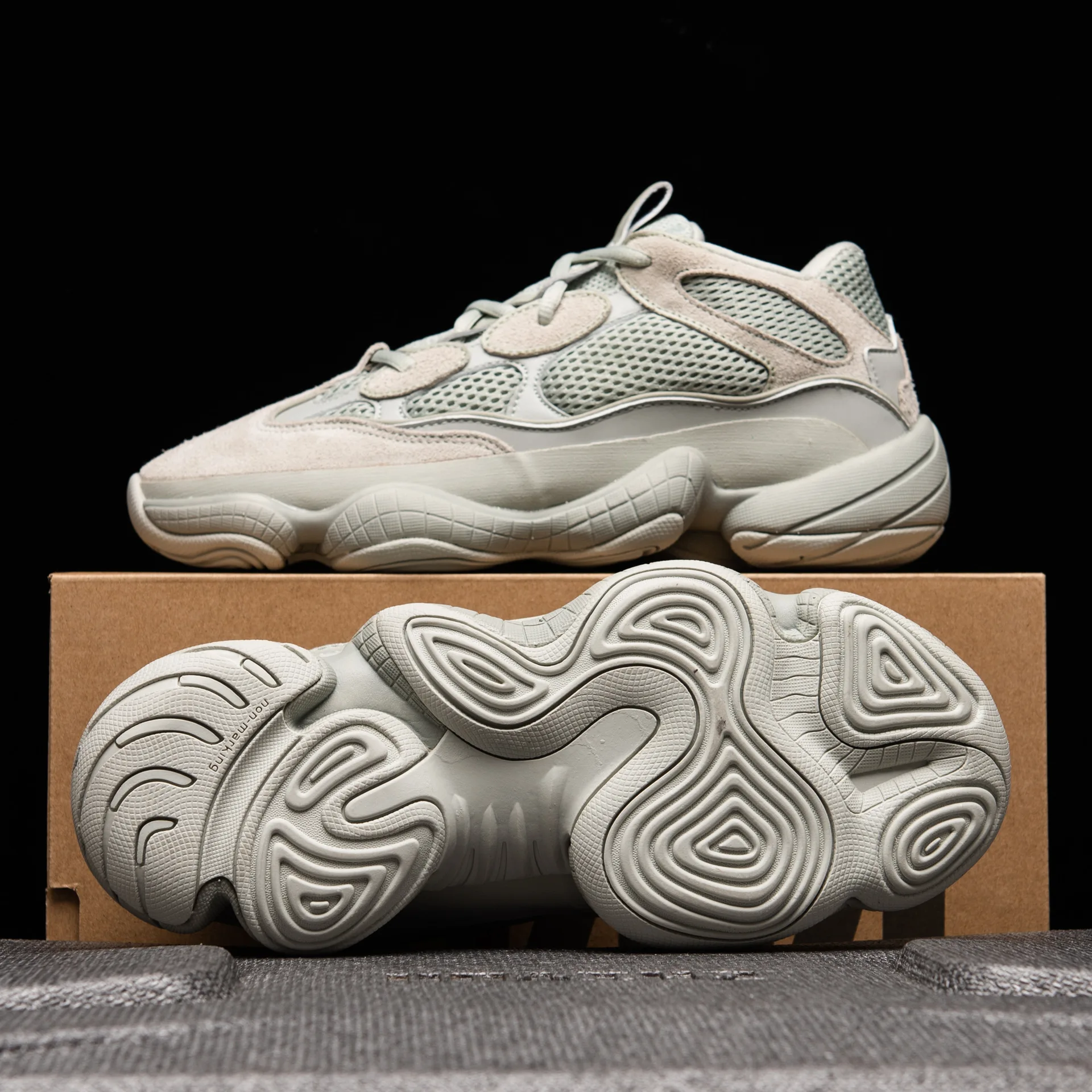 2021 new original genuine leather men yeezy 500 style cool