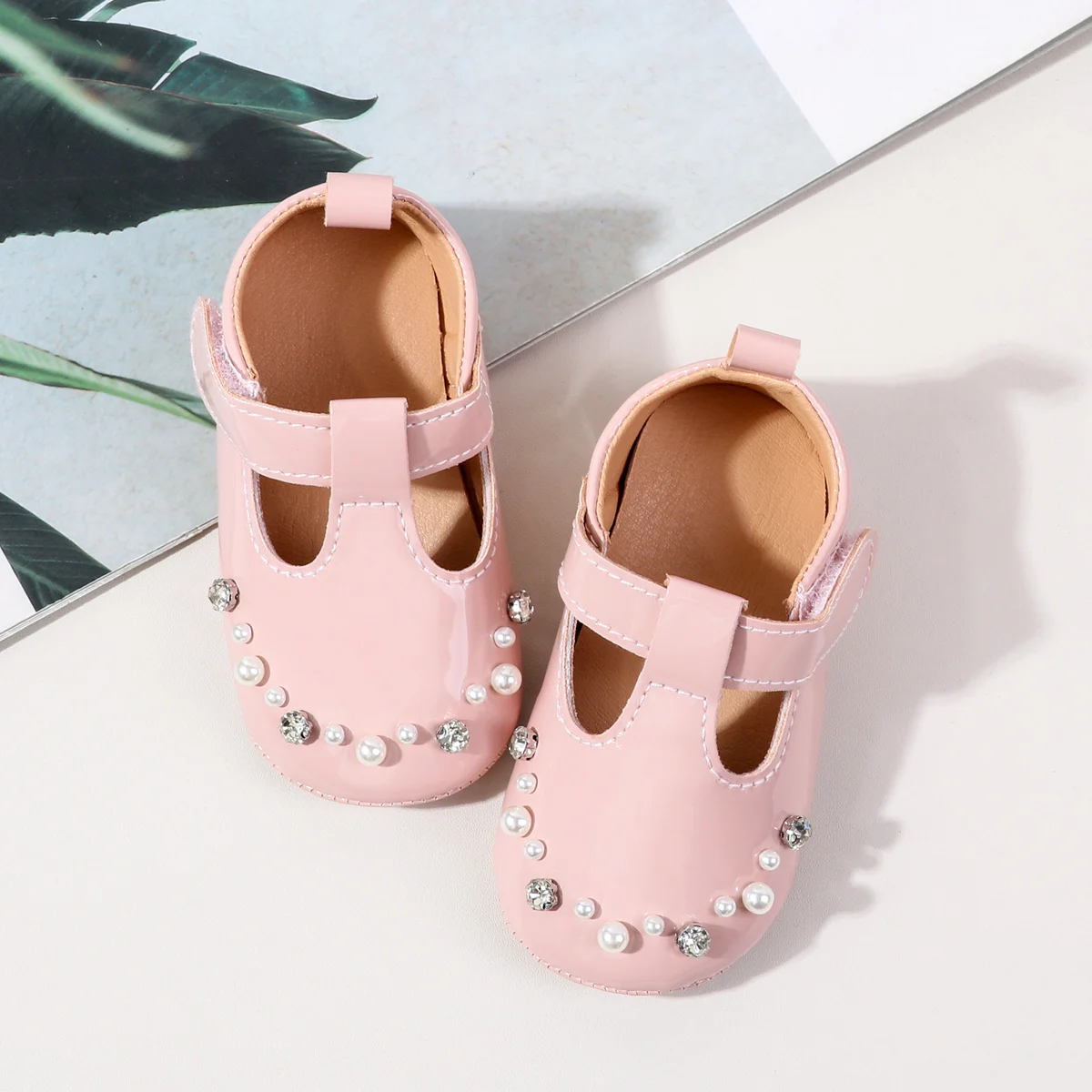 Beautiful Rhinestone Decoration Design Solid Leather Princess Girls Shoes for Babies 0-12 Months factory