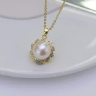 Cluster Pearl Pendant Petal Cluster Inlaid Natural Freshwater Baroque Pearl Pendant Gold-plated