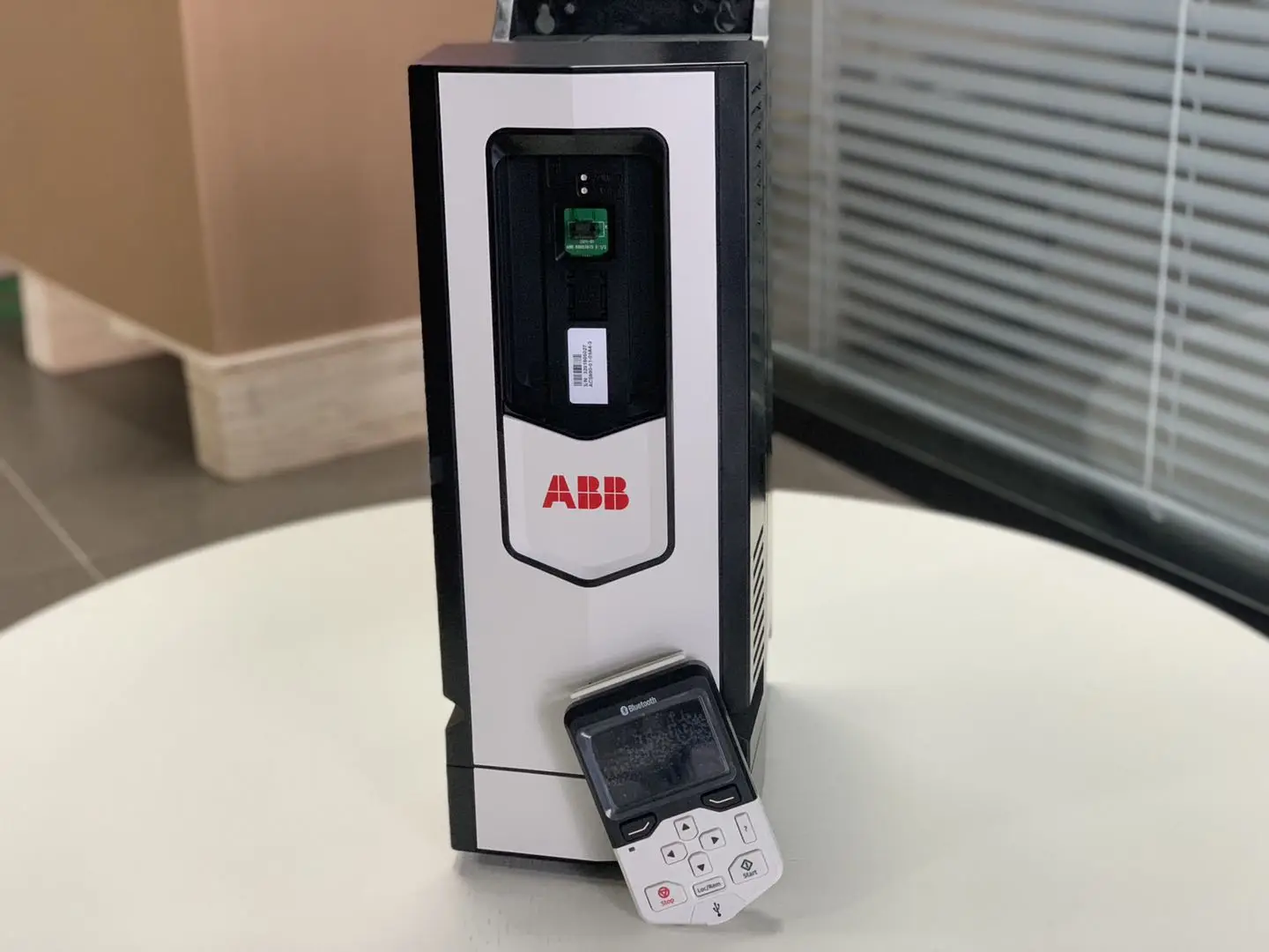LOW VOLTAGE AC DRIVES  ABB industrial drives ACS880, drive modules 0.55 to 3200 kW