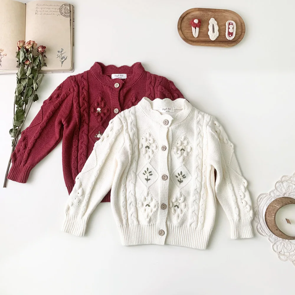 2023 autumn and winter new girls' vintage embroidered woolen cardigan children's sweater with thick woolen coat