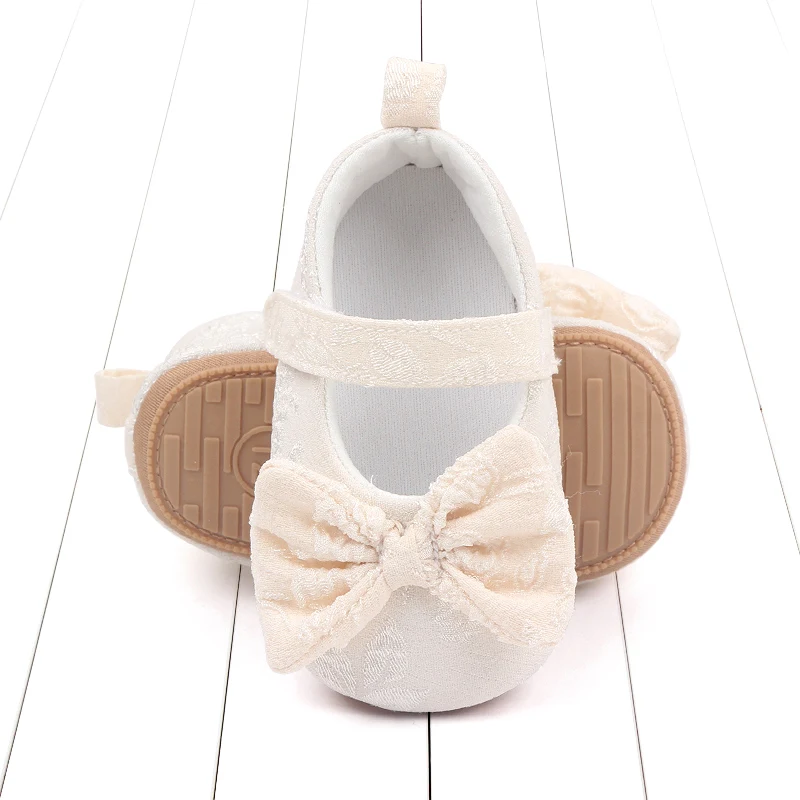 Spring and Autumn Embroidered Bow Soft Soled Non-slip Baby Toddler Shoes for Girls manufacture