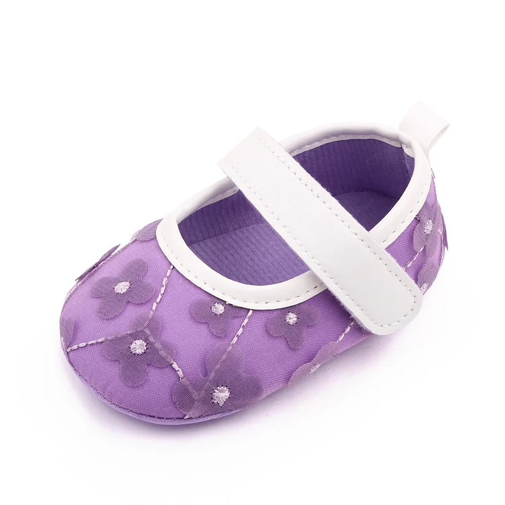 New Infants Cute Solid Color Small Flowers Indoor Soft Soled Toddler Shoes for Baby Girls supplier