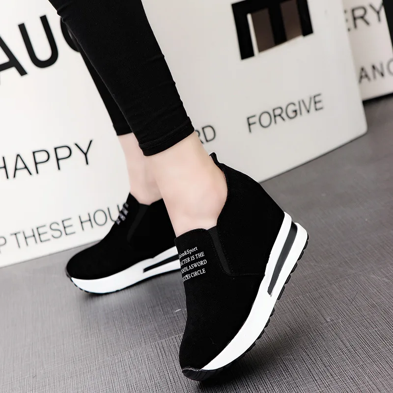 Hot Sale Spring Women Flat Sports Wear Wedge Shoes Casual Lady Single Inside High Heel Shoes Flat Heel 2024