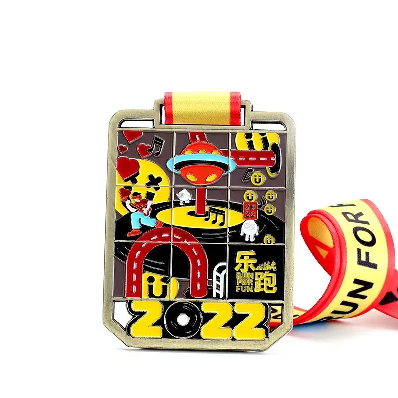 Manufacturer Cheap Blank Award Medal Custom Design Marathon Running Metal Sport Medal details