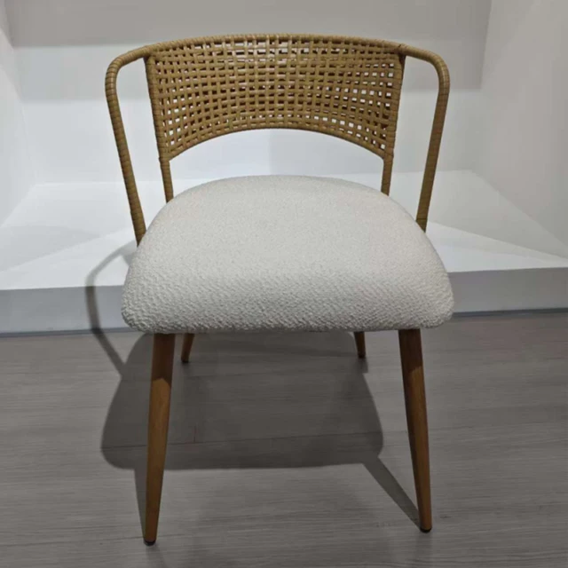 High Quality Outdoor Rattan Bistro Dining Room Chairs Classic Style for Home Office Wedding Use