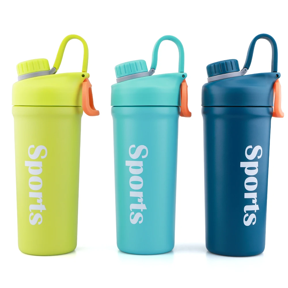 shake sipper bottle