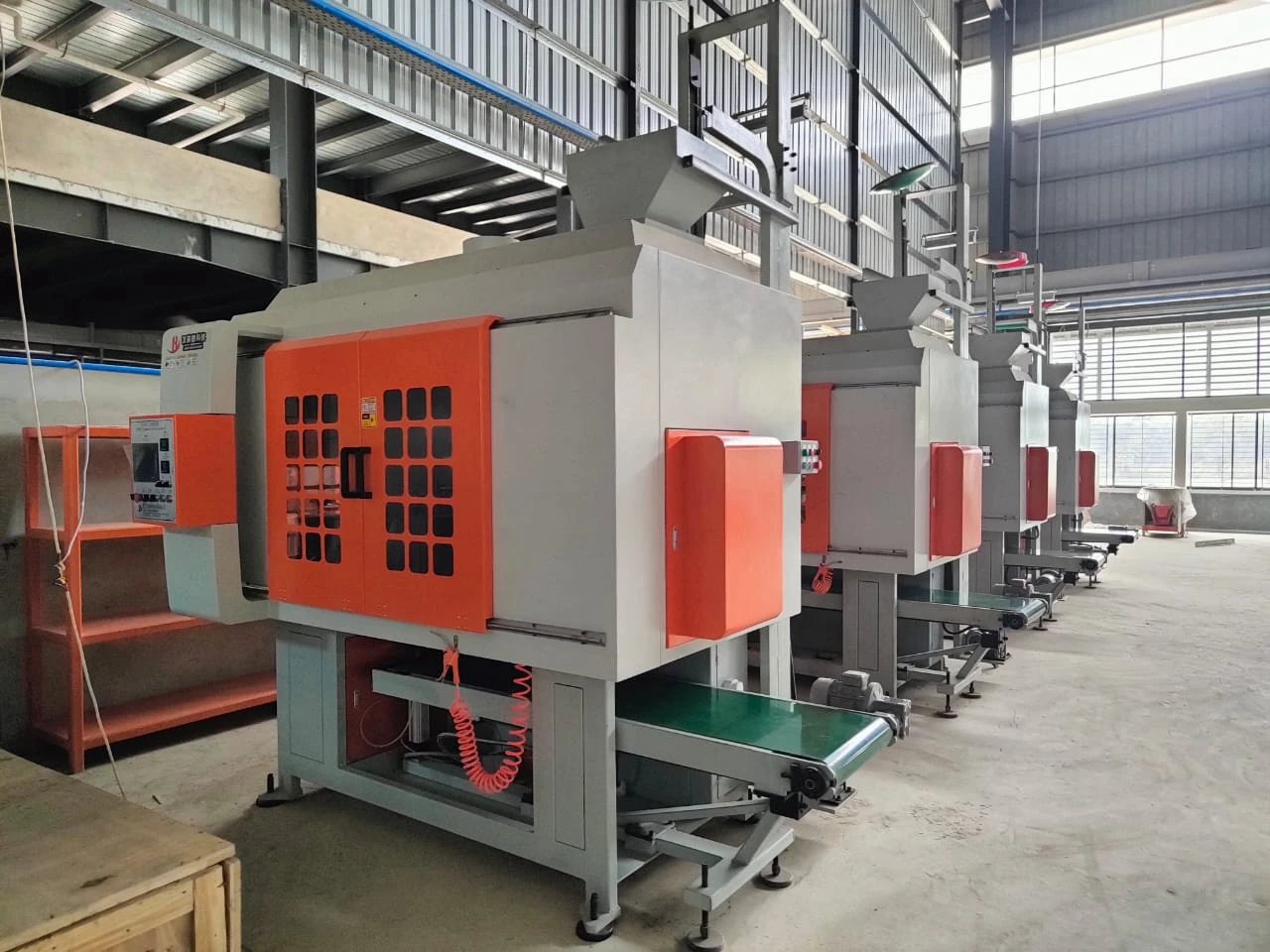 W pełni automatyczna maszyna do formowania rdzeni piaskowych sterowana przez PLC, 13.8KW 12
