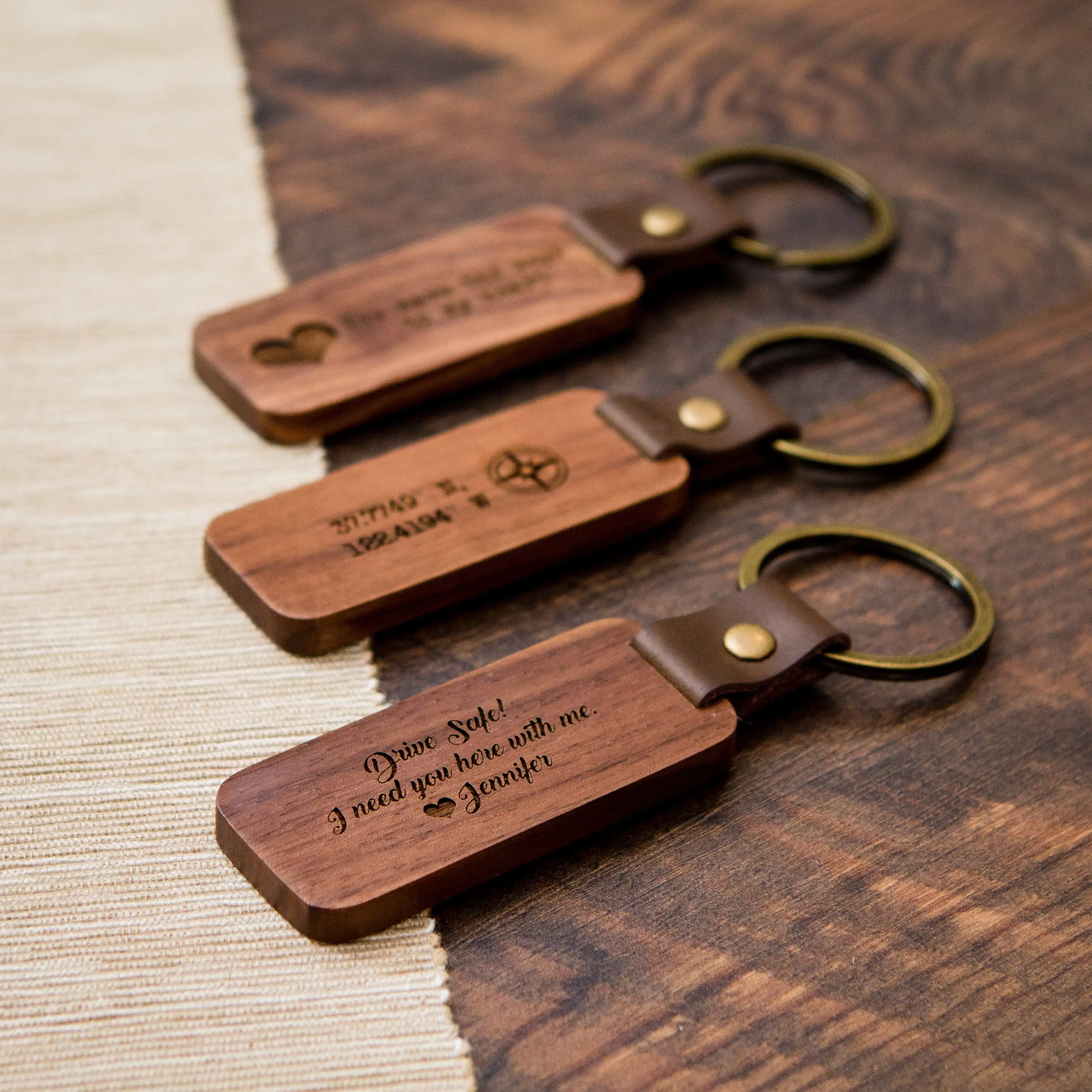 Cheap Keychains,Wood Carving Keychain 