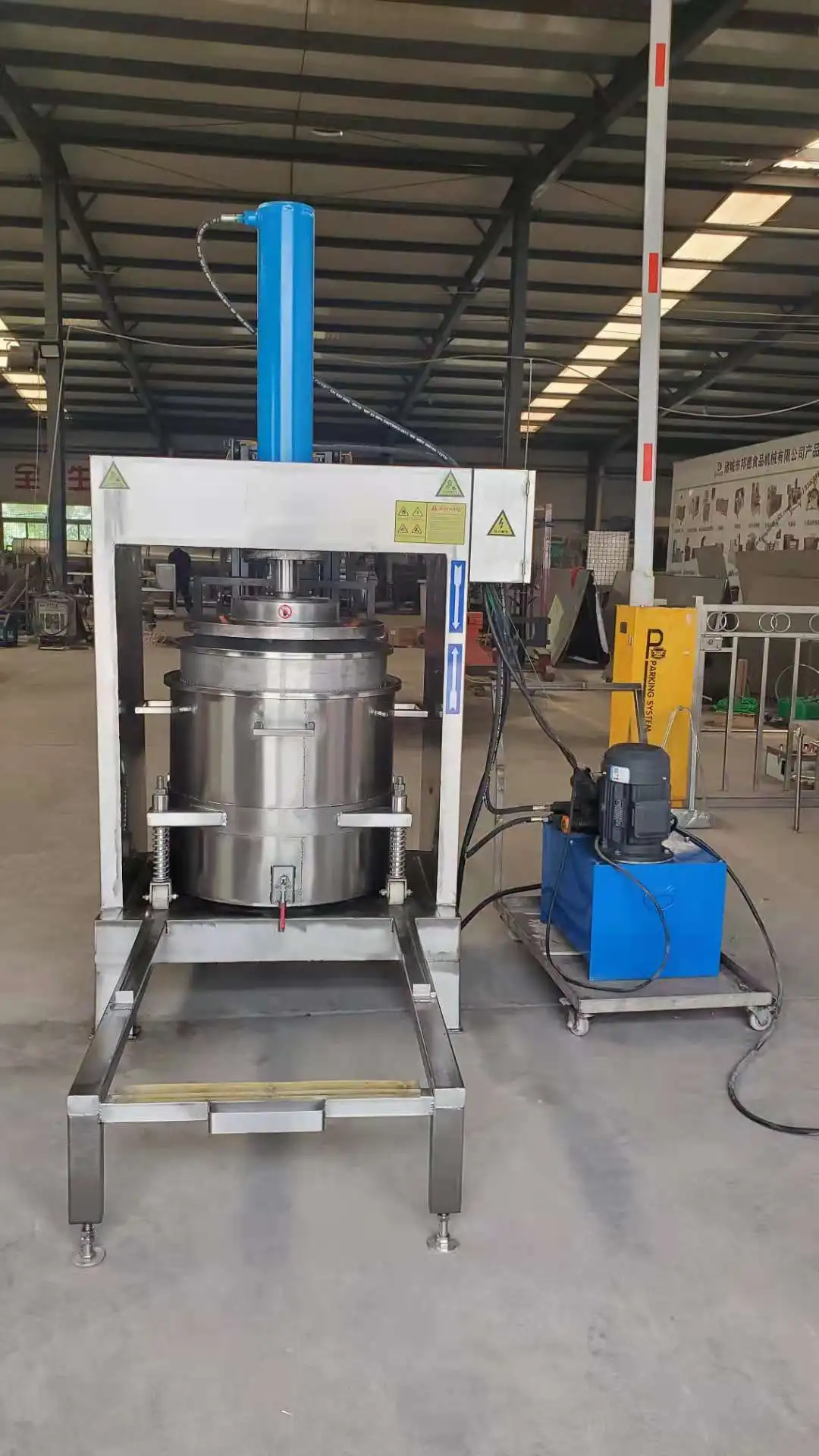 Industrial Hydraulic Fruit Vegetable Filter Press Juice Extractor Grape Squeezing Pressing Juice Making Machine Dehydrator manufacture