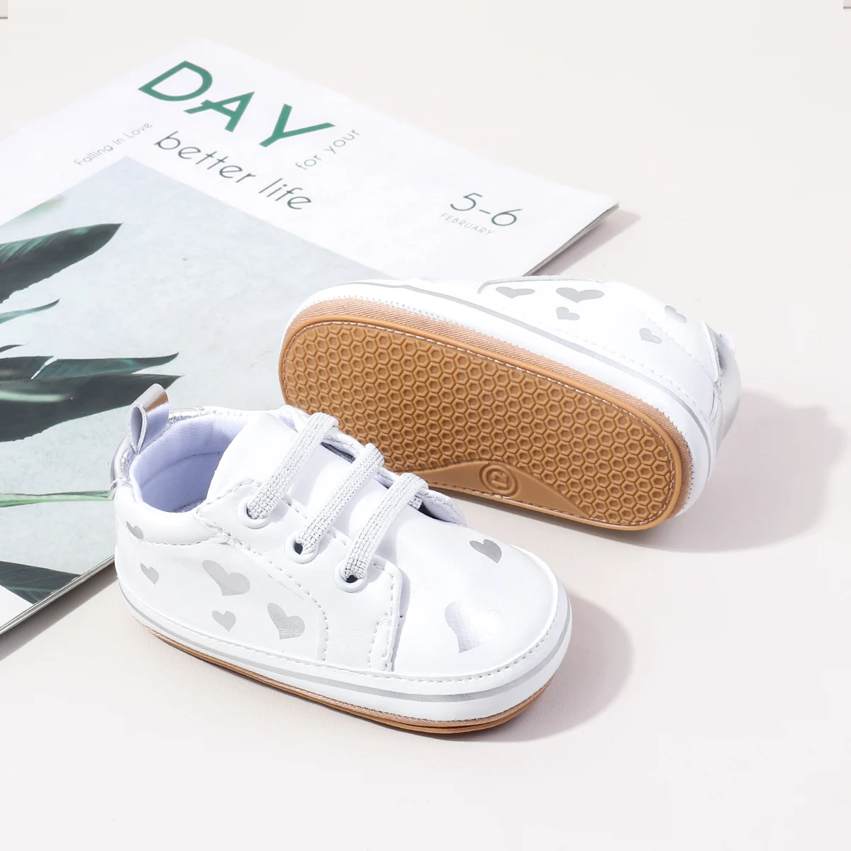 White PU Baby Girl Sport Shoes Breathable Anti-Slippery Fashion Trend for Toddler Spring Autumn Seasons details