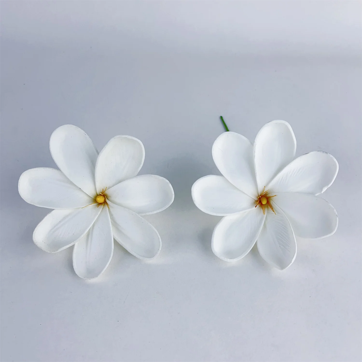 8CM EVA Party-Style White Foam Tiare with Yellow Tip Hawaii Island Inspired Artificial Ear Pick Flower