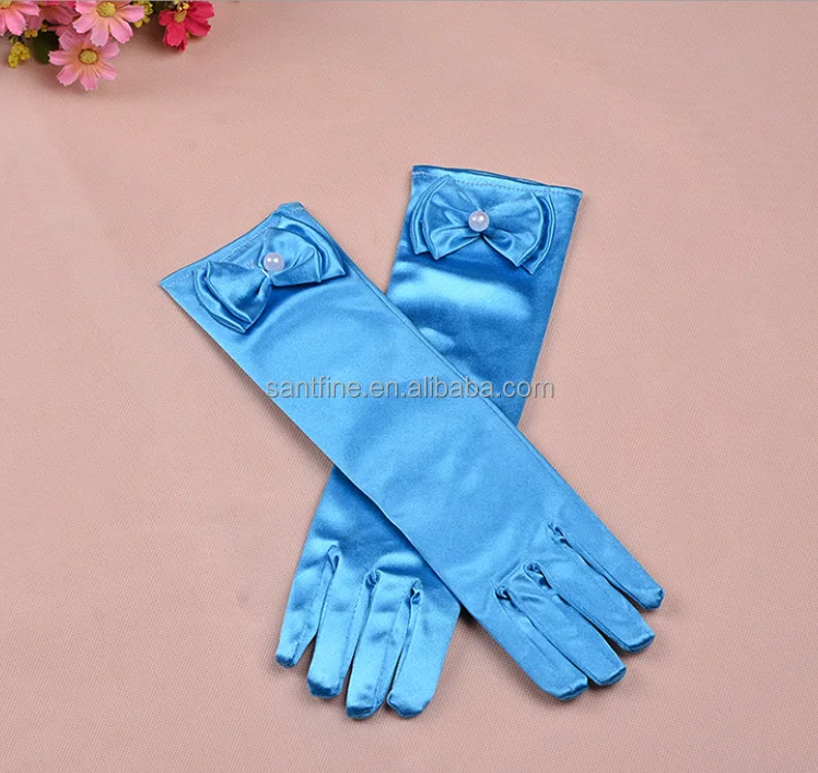 kids party gloves.png