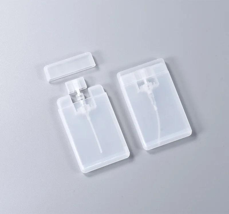 Screen Printing OEM Colored 20ml Plastic Credit Card Flat Spray Bottle Alcohol Sprayer Empty White Credit Card Perfume Spray