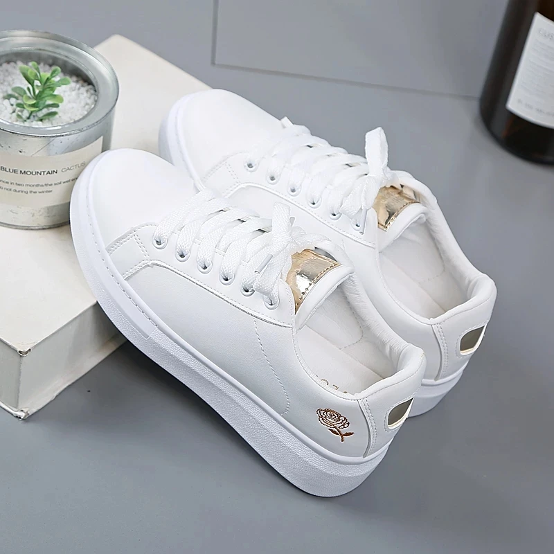 Women Casual Shoes New Spring Women Shoes Fashion Embroidered White Sneakers Breathable Flower Lace-Up Women Sneakers white shoe