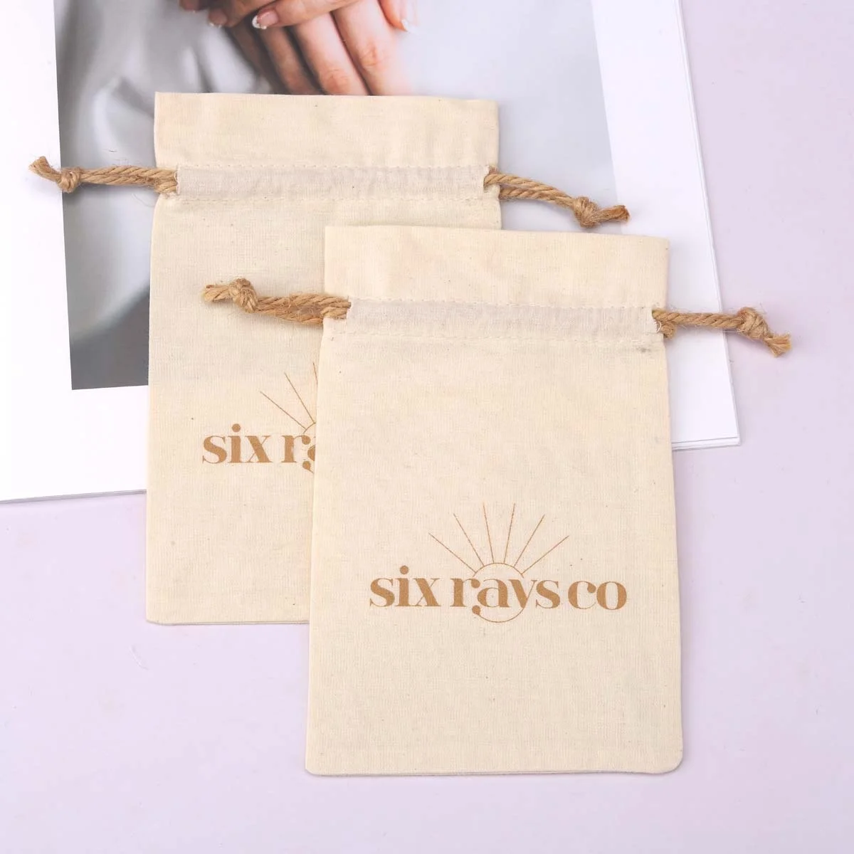 Custom Logo Printing Thick Cotton Muslin Drawstring Bag Reusable Organic Gift Jewelry Cotton Packaging Pouch Dust Bag