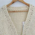 Sweater Knitted 2021 Factory Custom Women Handmade Wool Sweater Women's Flower Hand Knitted Chunky Sweater Cardigan