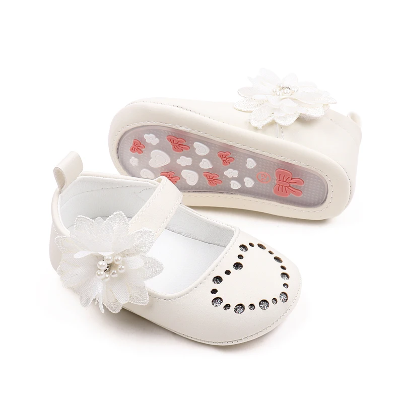 PU Leather Hollow Heart Rhinestones Lace Embroidery Flowers Solid Color Baby Girls Princess Shoes details