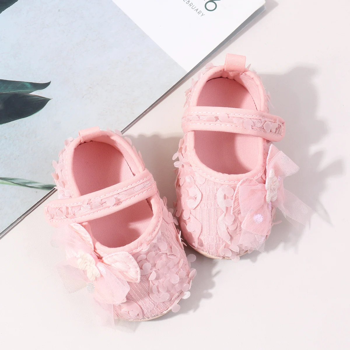 Hot Selling Butterfly Design Soft Tpr Outsole High Quality Baby Newborn Girl Shoes 2025 factory