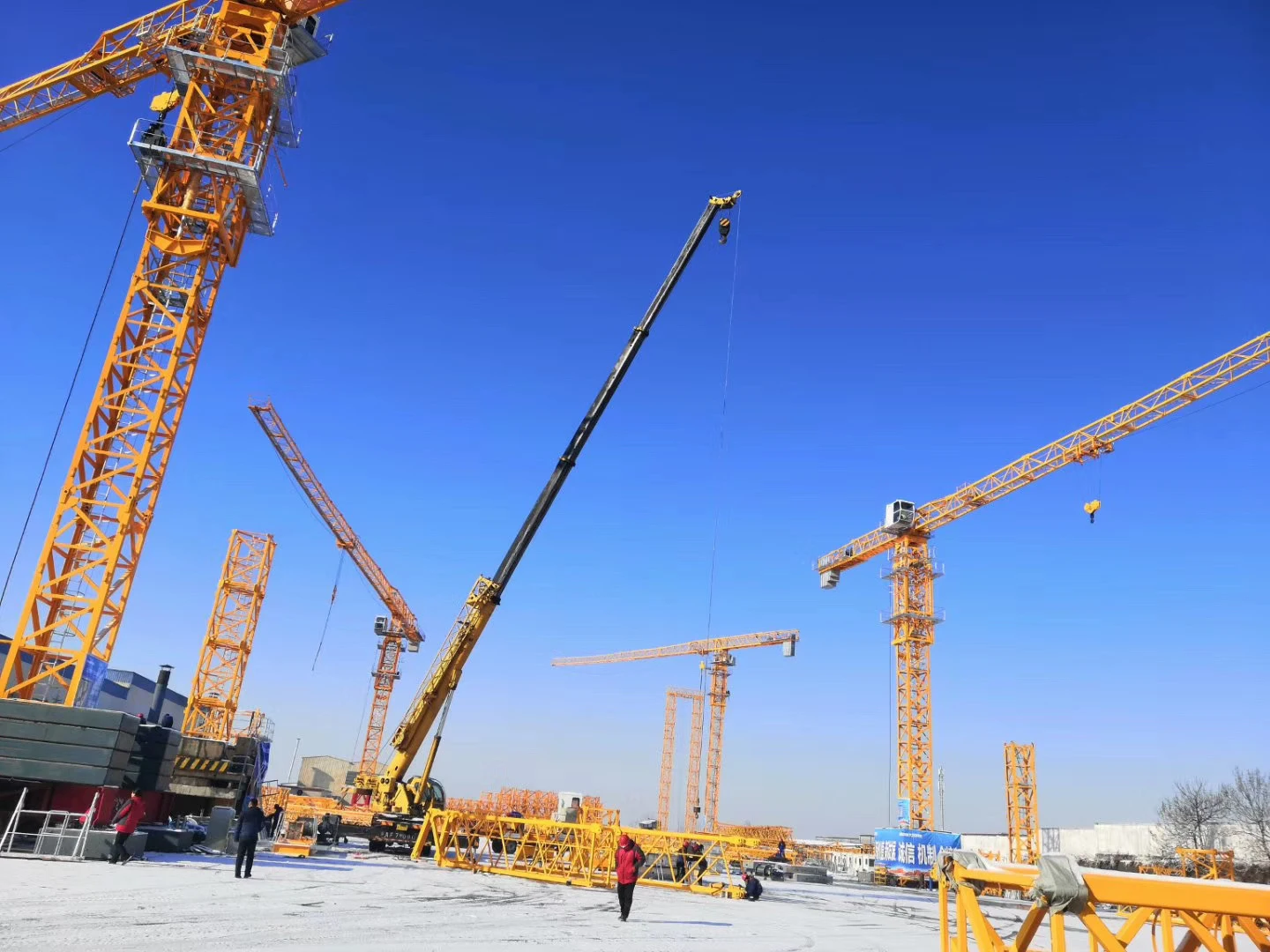 Advanced Production Process Qtz Ton Flat Top Tower Crane