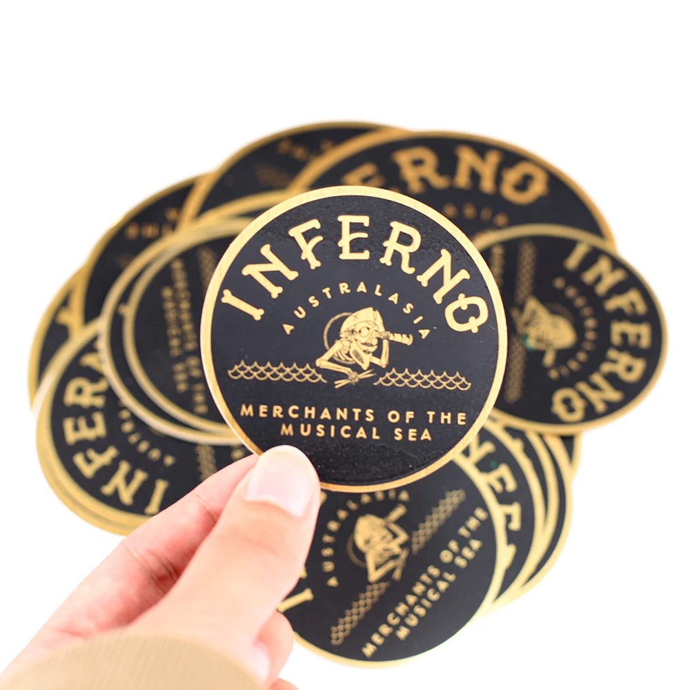 customized waterproof labels