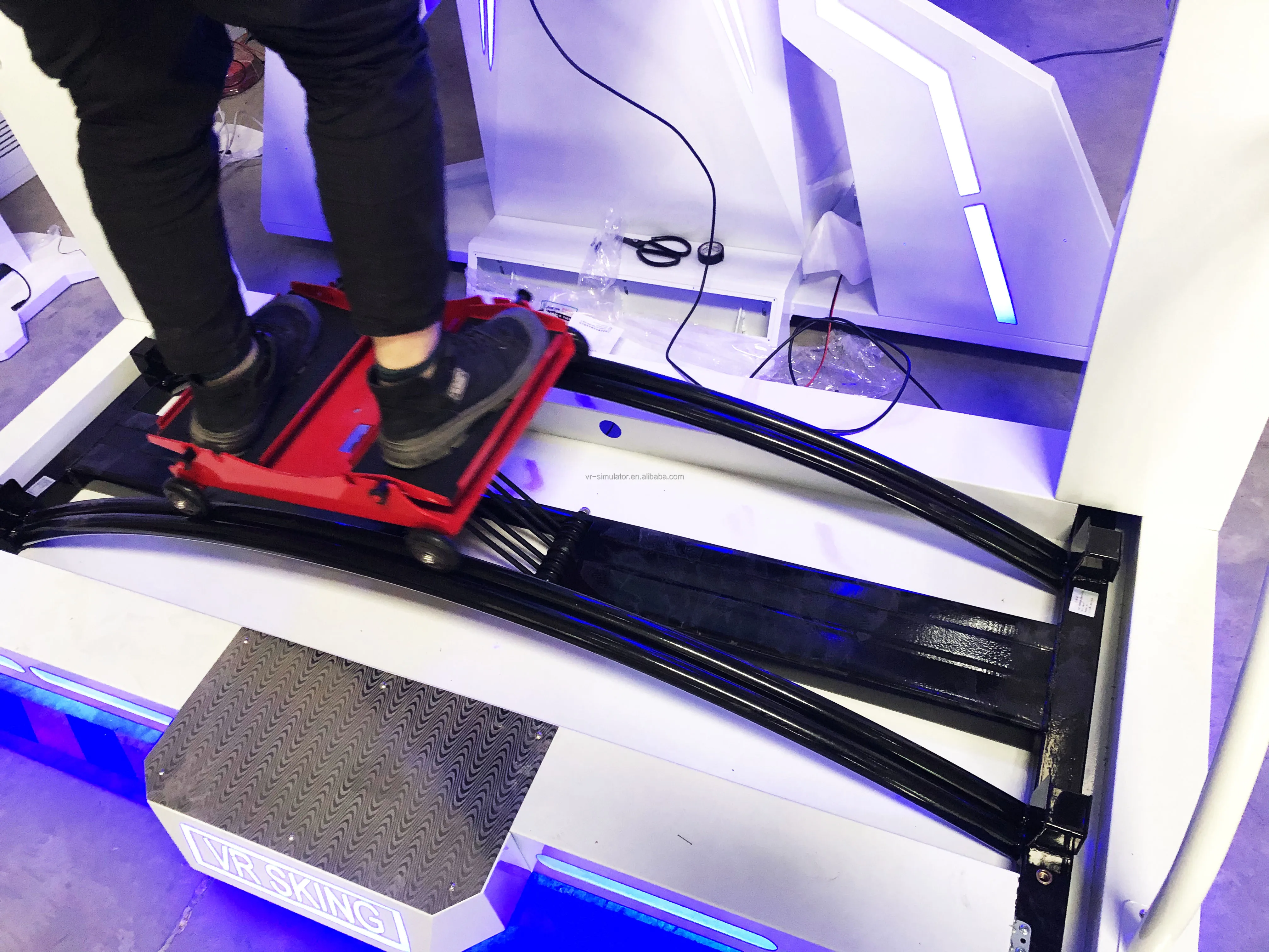 9D VR Ski Simulator with Metal Material for Indoor Commercial Use Featuring Intelligent Somatosensory Equipment