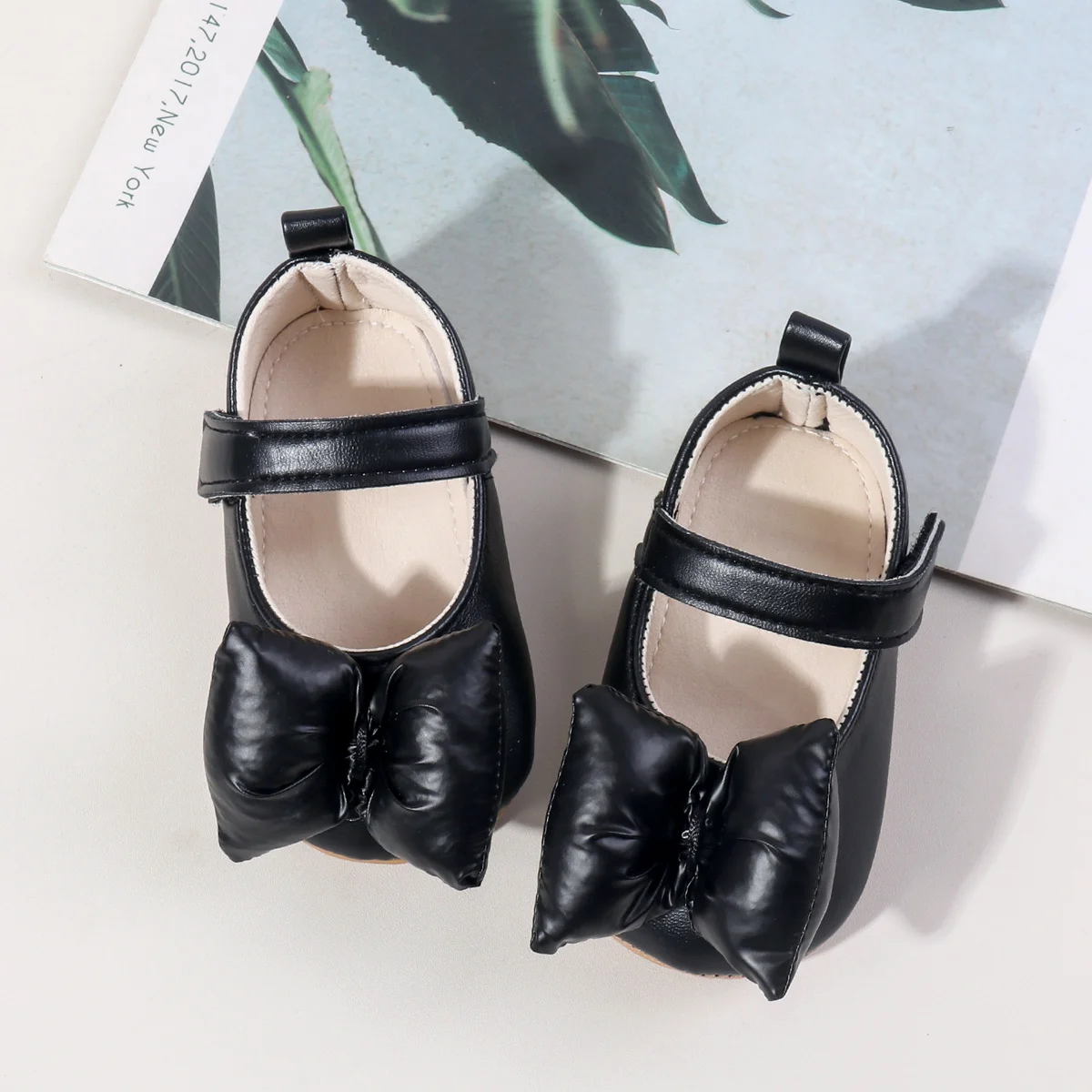 High Quality Anti-slip TPR Outsole Big Bowknot Design Princess Baby Girl Shoes details