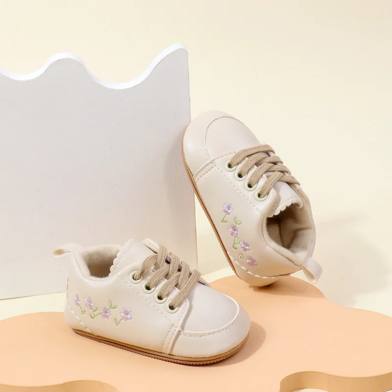 High Quality Soft Leather Baby Girl Toddler Casual Shoes Newly Arrived with Embroidered Flower Design and Non-Slip Rubber Bottom supplier