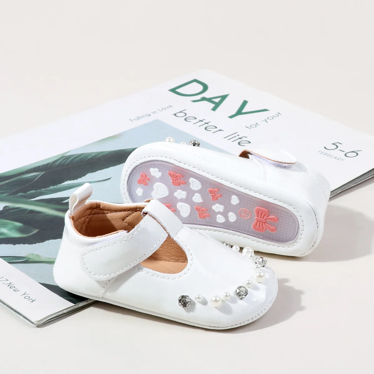 Beautiful Rhinestone Decoration Design Solid Leather Princess Girls Shoes for Babies 0-12 Months manufacture