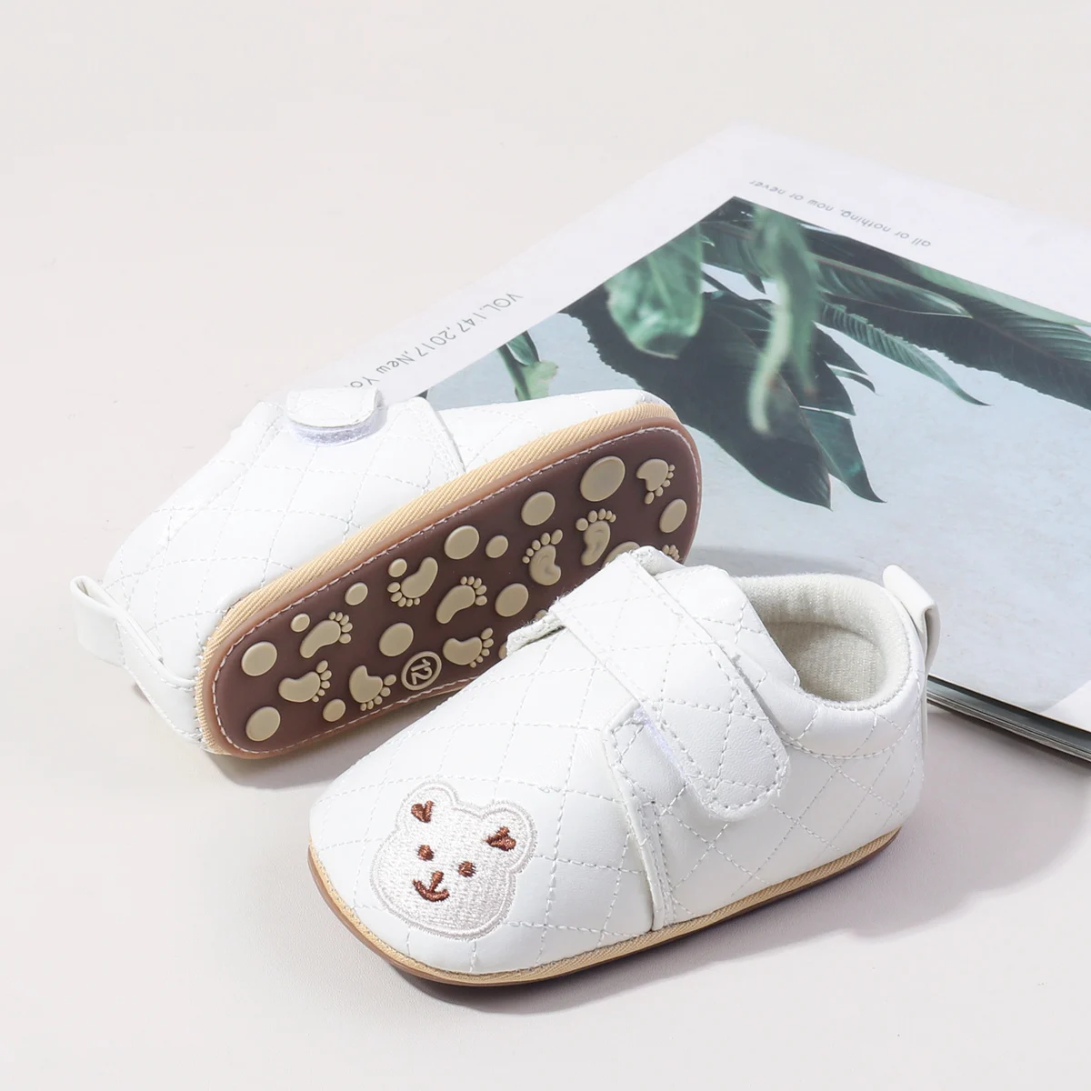 Cute Bear Design Soft PU Leather Toddler Baby Newborn Boys Shoes details