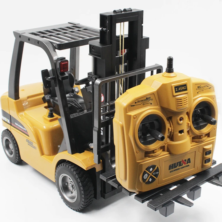 rc toy forklift with accessories