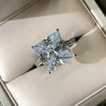 Huitan Classic 5A CZ 925 Emerald Cut Teardrop Diamond Rings Wholesale Price 925 Silver Moissanite Engagement Ring For Women