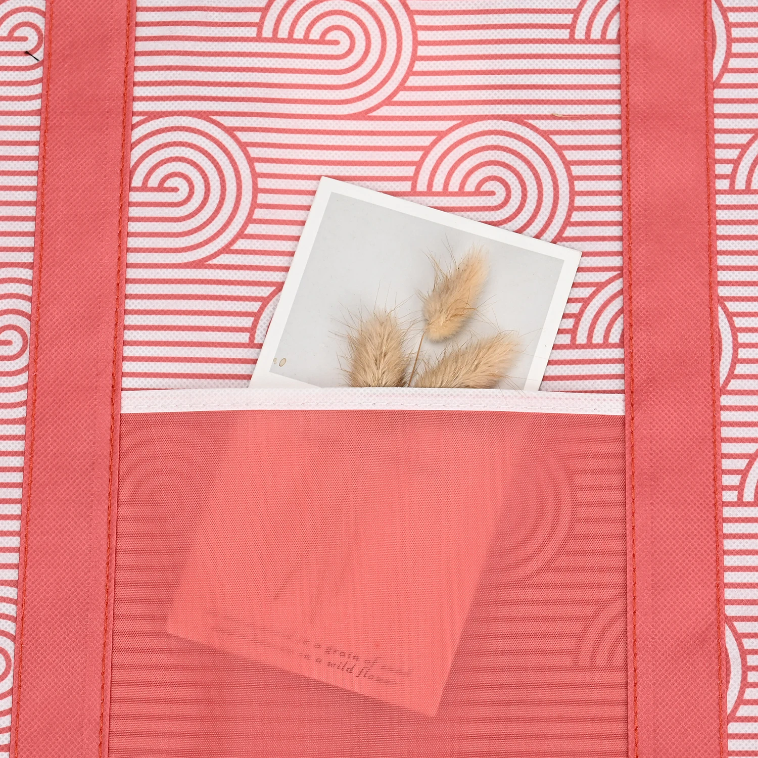 Medium-Sized Eco-Friendly Reusable RPET Fabric Non-Woven Grocery Tote Bags Convenient Shopping with Cartoon Logo Printed manufacture