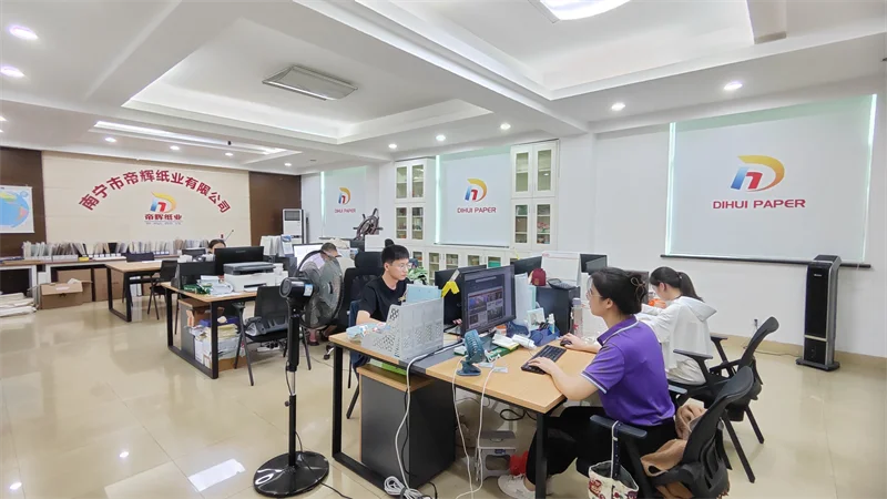 网站运营商和1个跟单员。致力于为客户提供优质的产品、高效舒适的服务。