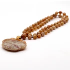 Jade Pendant Low Price And Durable Natural Luxury Coral Jade Pendant