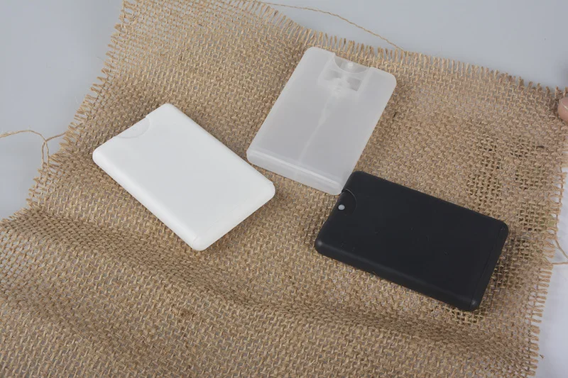 Screen Printing OEM Colored 20ml Plastic Credit Card Flat Spray Bottle Alcohol Sprayer Empty White Credit Card Perfume Spray