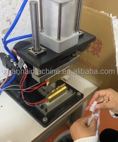 China Manufacturer Manual Plastic Spout Pouch Insert Welding Machine China Manufacturer Manual Plastic Spout Pouch Insert Welding Machine