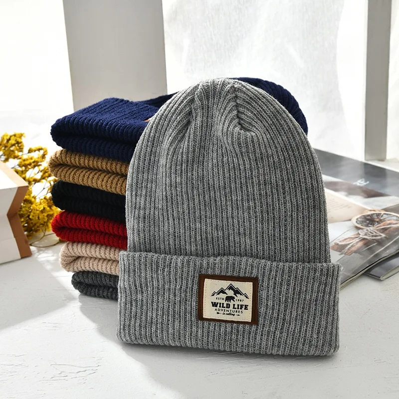 ribbed cuffed knit beanie