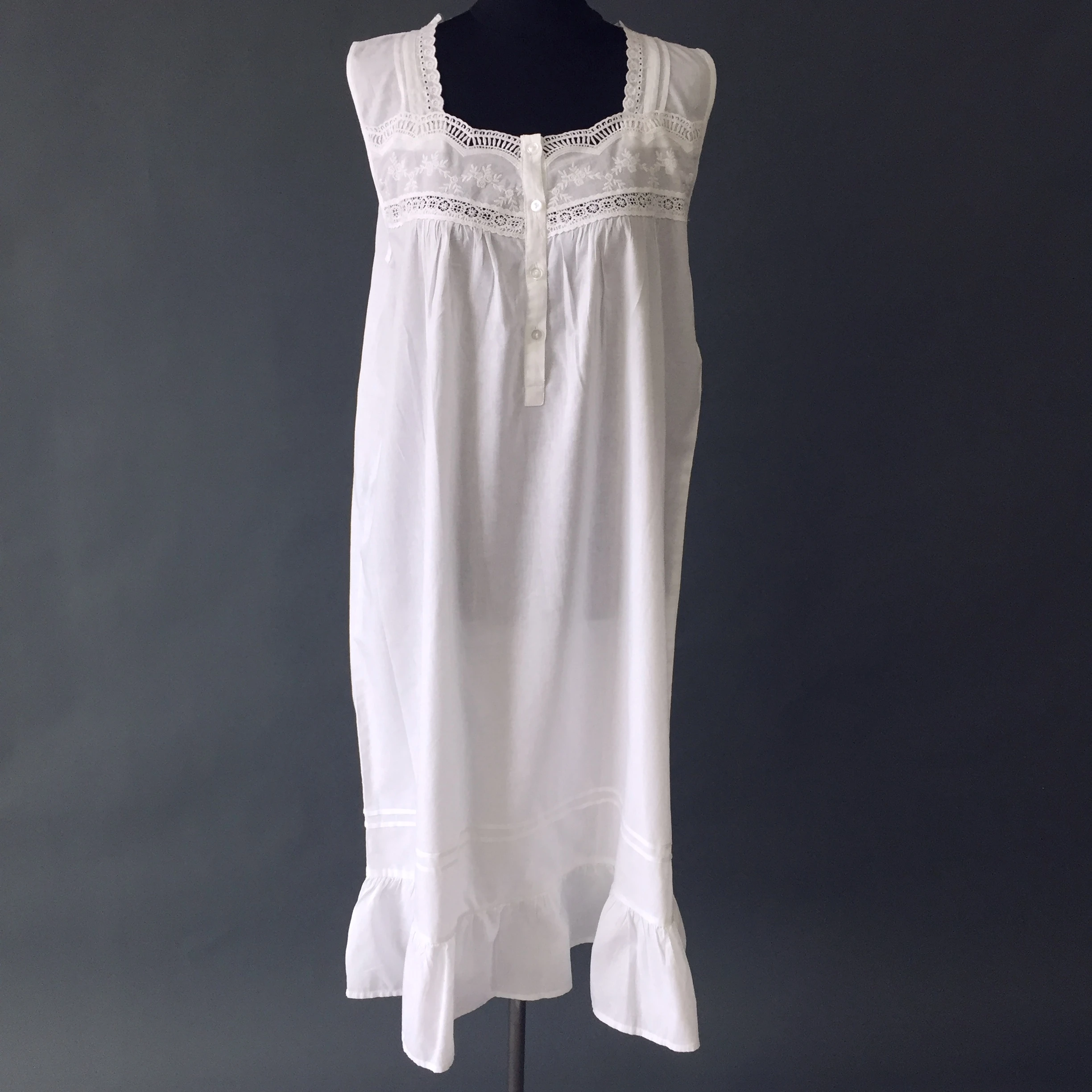 White Cotton Nightgown Nightwear 